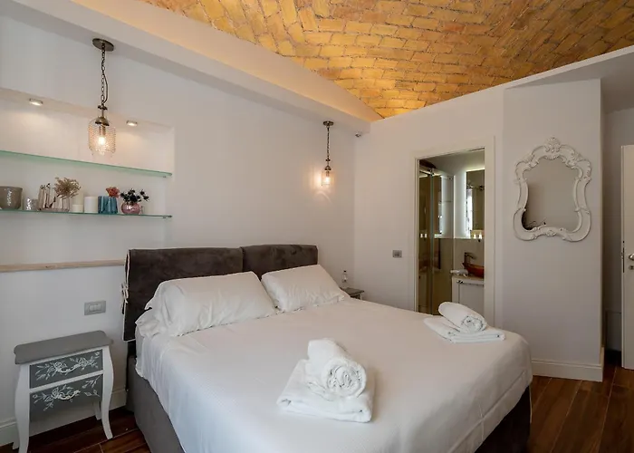 White 401 Gioberti *